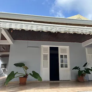 villa-a-louer-a-sainte-anne-en-martinique.comcaribbean.com/